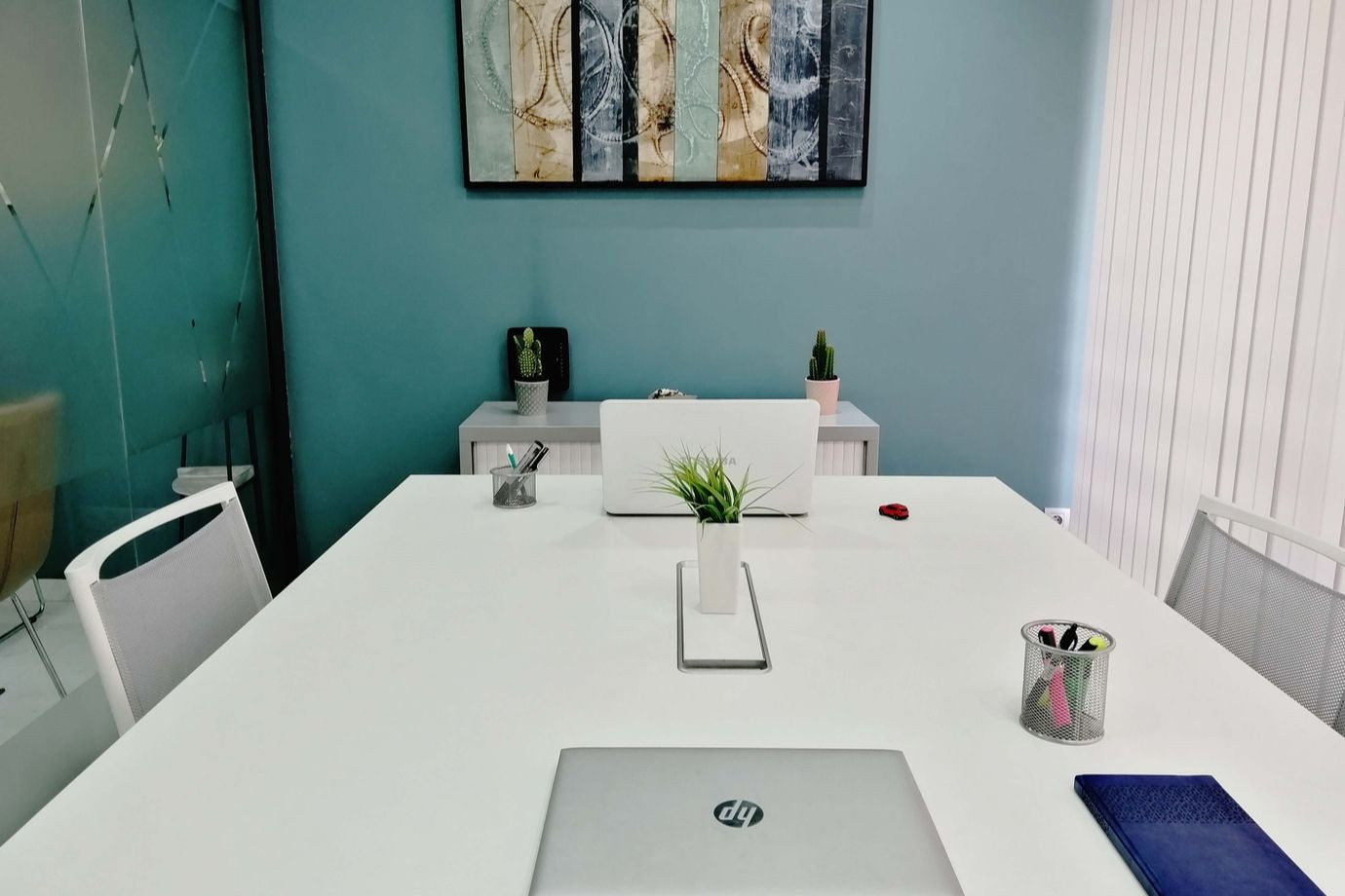 Bureau privé Casablanca Bureau privé moderne Fès 2 pers. Choose and Work